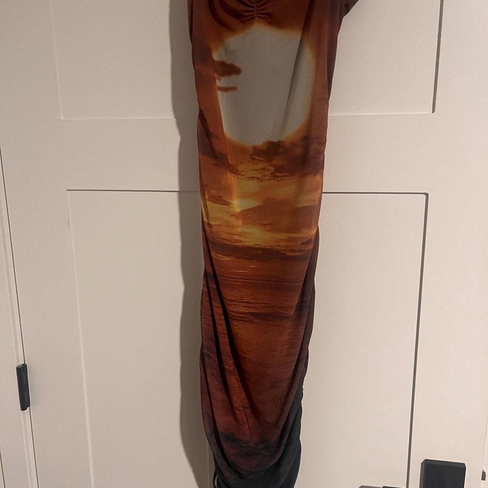 Priscavera Sunset Print midi Dress with ruching